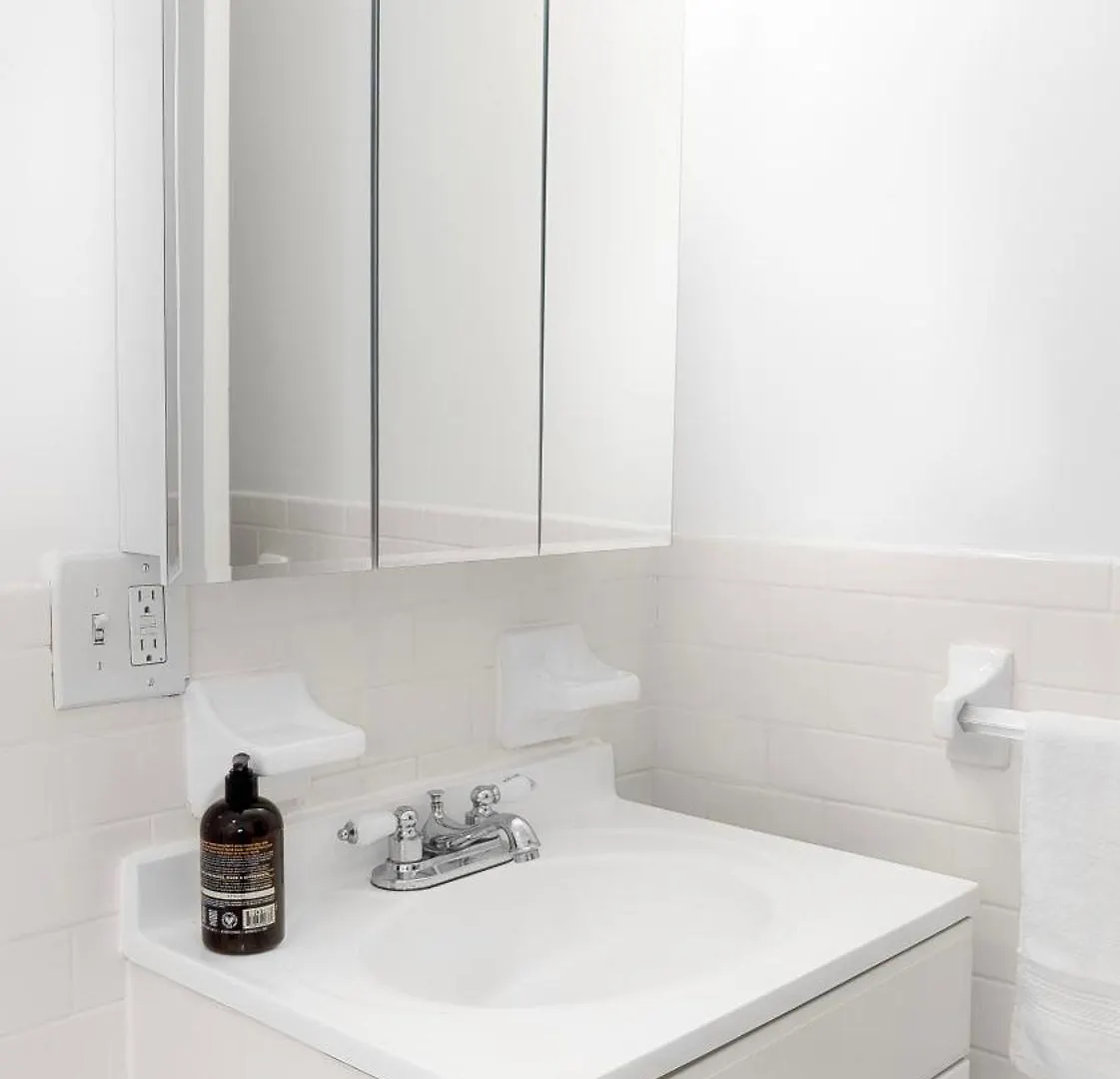 Midtown Luxe Retreat In The Heart Of New York City, Steps To Central Park, Subway & Bloomingdale Shopping 0*,